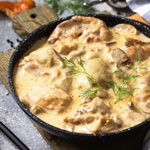 a1. Menu de la semaine - Poulet à la crème d’estragon et champignons