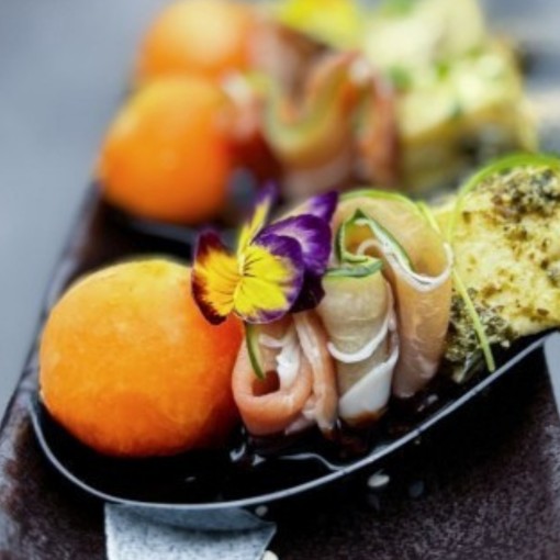 b. Bouchée Prosciutto-Melon