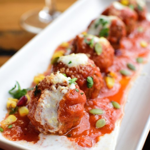 b. Bouchée: Boulettes de veau, San Marzano, Burrata